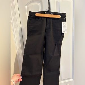 BRAND NEW Athleta Flex Kick Black Jean. Size 8 petite.